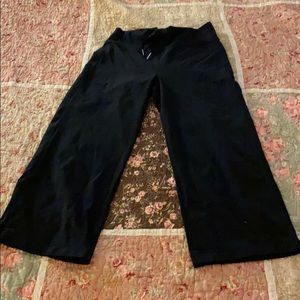 Lululemon Capri pants size 4